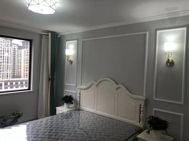 三个月完工，花了17万，入户鞋柜太实用了，电视墙这样设计很抢眼