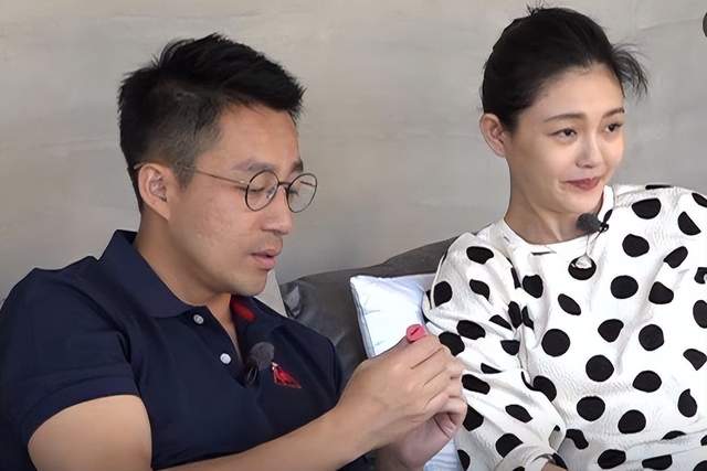 |跟汪小菲提钱就急眼了！网传开饭店赔本是谣言，外卖比堂食更赚钱