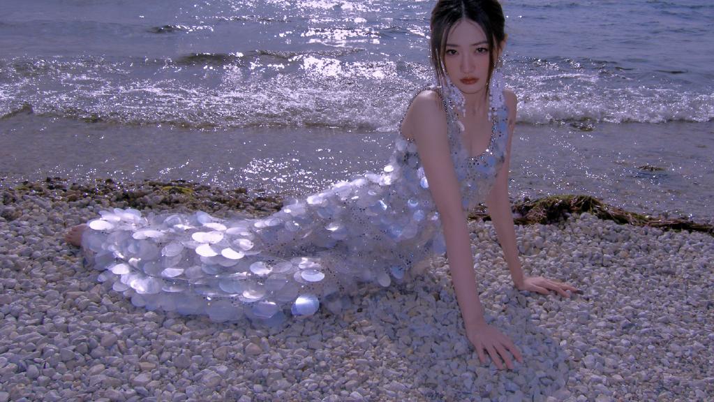 徐璐|徐璐写真曝光，美人鱼造型秀身材，网友：美翻了