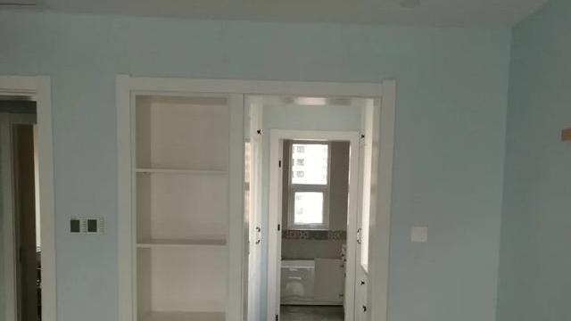 卧室门对着卫生间门，怎么处理呢？如何避免呢？