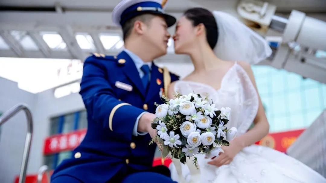 |蓝朋友的告白来啦，甜度超标~