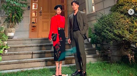 马伊琍|姚晨红西装自带C位光环，高招！衣品好的马伊琍也被秒成工作人员