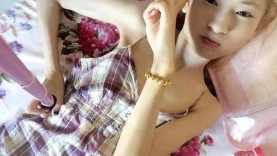 女孩 “骷髅妹”刘野：从120暴瘦到58斤，为爱痴狂，结局比想象的心酸