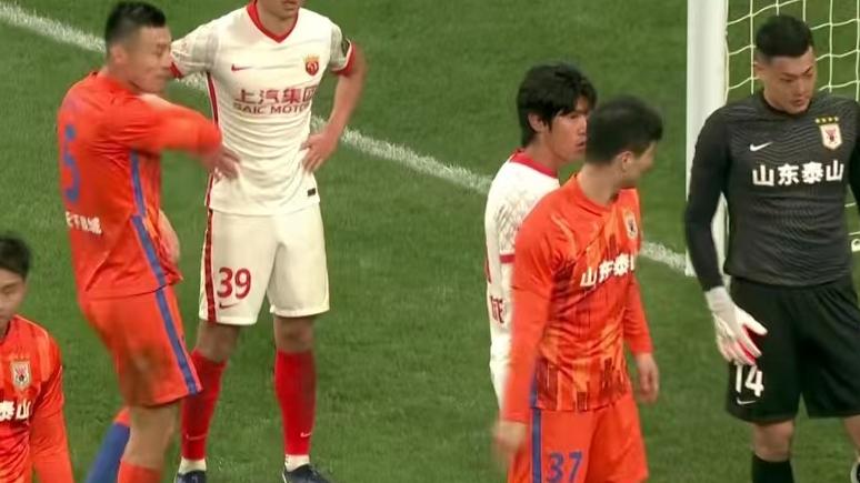 中超|中超开赛日期确定！李璇：海港队后腰不缺人，广州队前景不妙