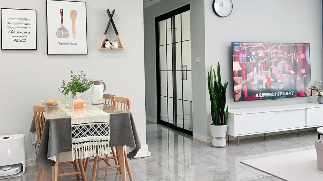 墙面选择乳胶漆还是壁布？