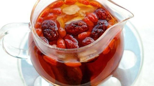 枸杞|枸杞这样搭，坚持喝3天，清肝明目，养好白头发，可能肾也变强壮