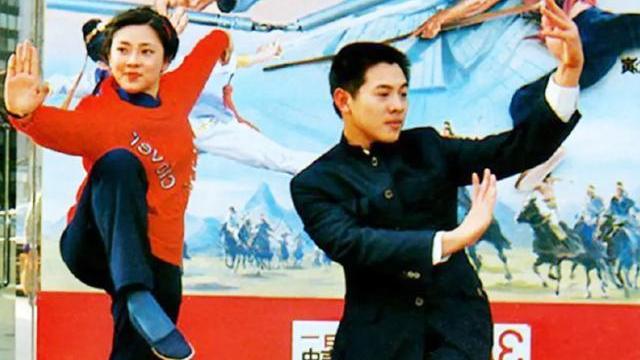 黄秋燕|悲惨的黄秋燕：嫁给李连杰熬过穷和苦，为何李连杰却只想着离婚？