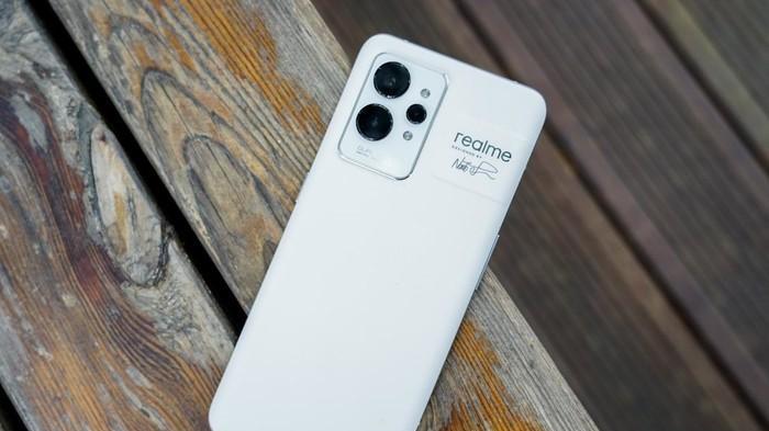 超声波指纹|骁龙8旗舰再次刷新底价，2K屏+12+512GB，上市2个月降至3774元