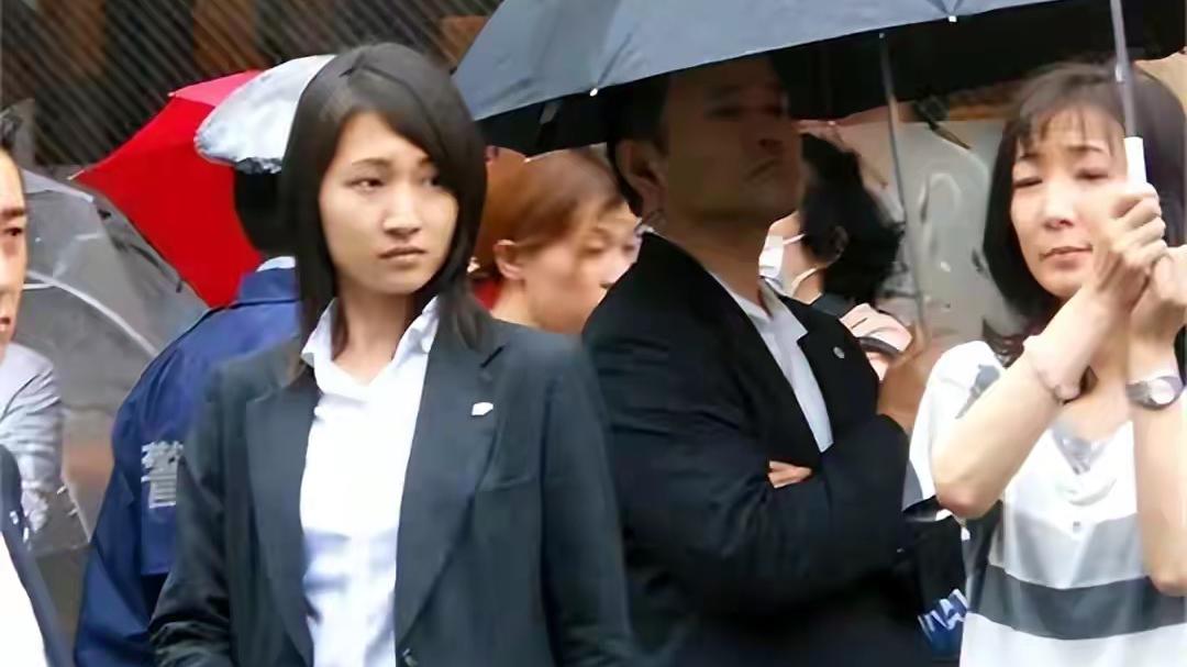日本第一女保镖: 安倍的贴身保镖，打败10个壮汉，只用0.2秒就干掉了。