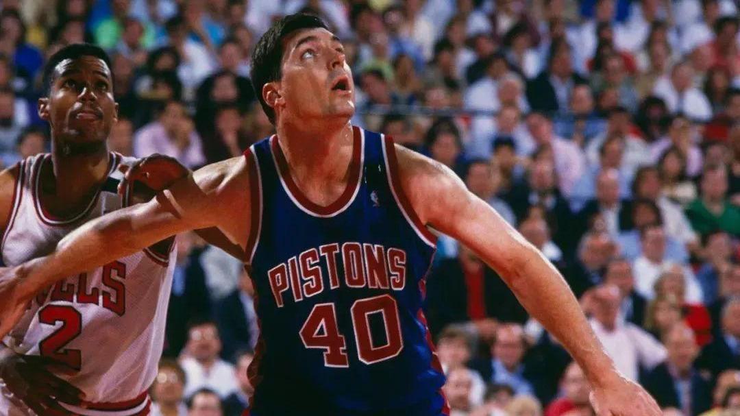 德文·布克|浅谈NBA，看似温文尔雅的斯托克顿，为何被称为四大恶人之首？