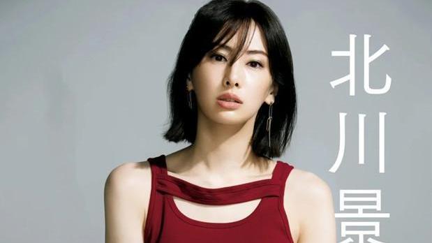 饮食 她常年稳居“日本最美女星排行榜”前三，一头短发仍成时尚圈宠儿