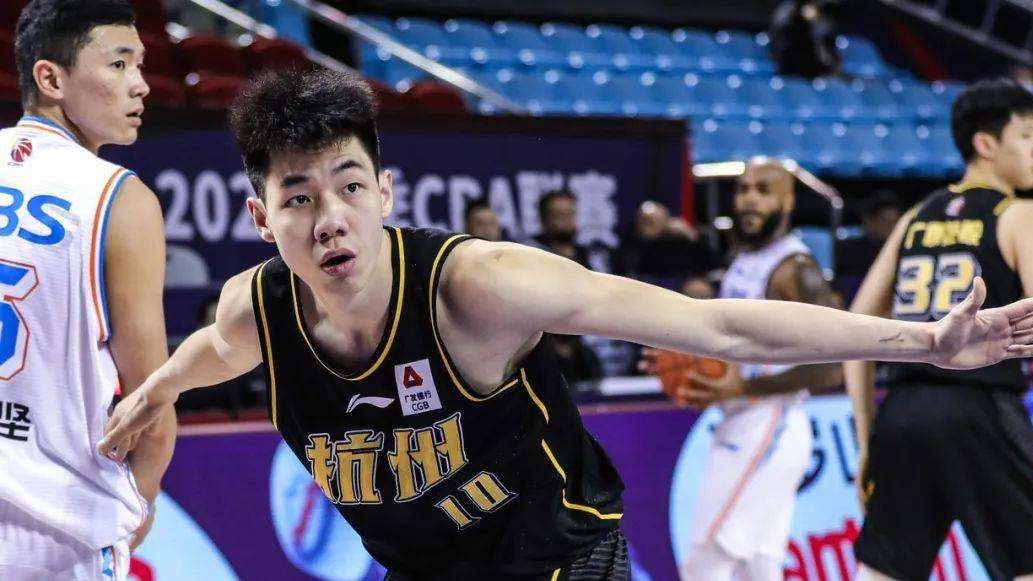广厦男篮|11人轮换！补齐最后一块短板，广厦阵容好于四年前