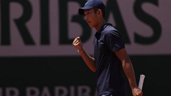 itf|中国新星再创佳绩！双抢七险胜2: 0夺冠，成人赛决赛4战全胜