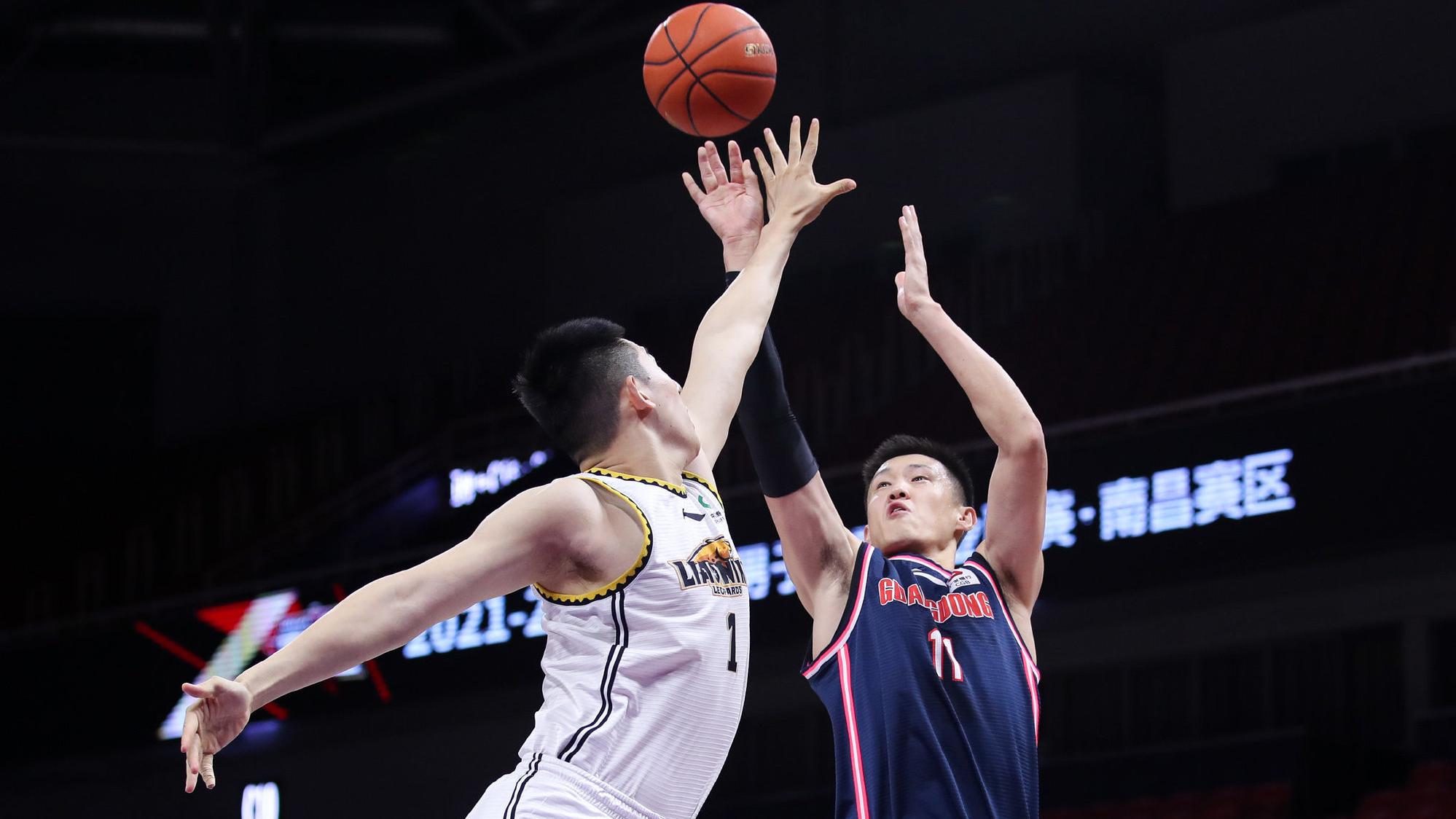 广东男篮|广东队轰然倒下！威姆斯、周鹏被辽宁击垮，杜锋下场或铤而走险