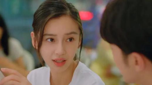 薄荷|杨颖新剧开播，热度不低，口碑却呈两极化