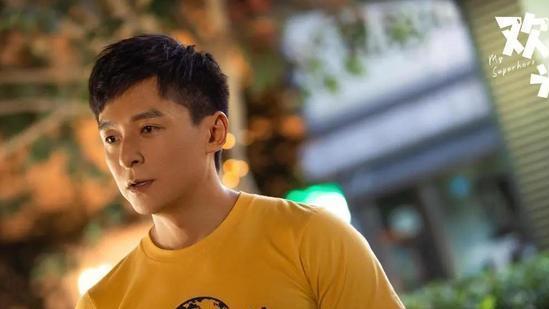 欢迎光临|《欢迎光临》王牛郎才是人间清醒？没钱也无存款，结局却拥抱爱情