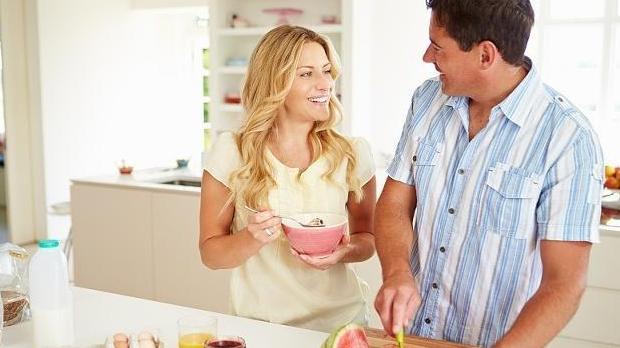 高血压|核桃和它很“合拍”，女人每天吃两口，可能淡化皱纹、显年轻！