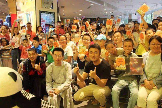 半小时漫画中国史|一本书畅销数千万册，《半小时漫画中国史》凭什么？3个关键要素