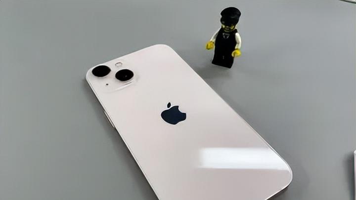 iphone13|iPhone13连续六个月销量国内排名第一，两点关键卖爆原因值得思考