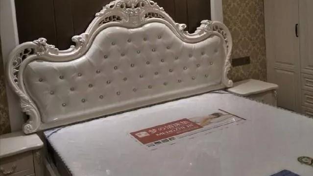 土豪婆婆为我们装修68㎡婚房，光电视墙就花了好几万，太奢侈了！