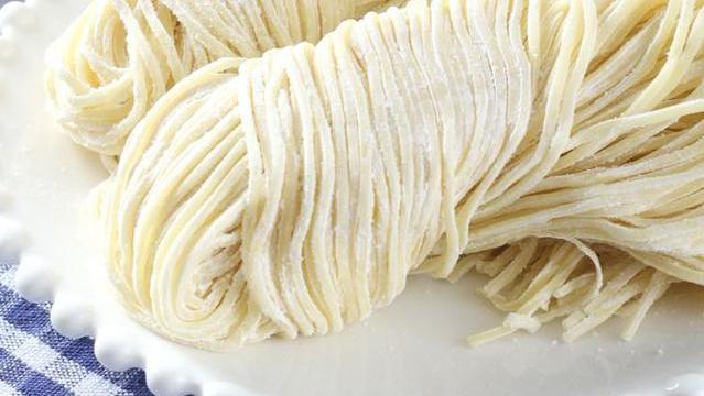 米饭 为什么停止吃米和面以后，体重就立会刻降下来了？一次性说出原因