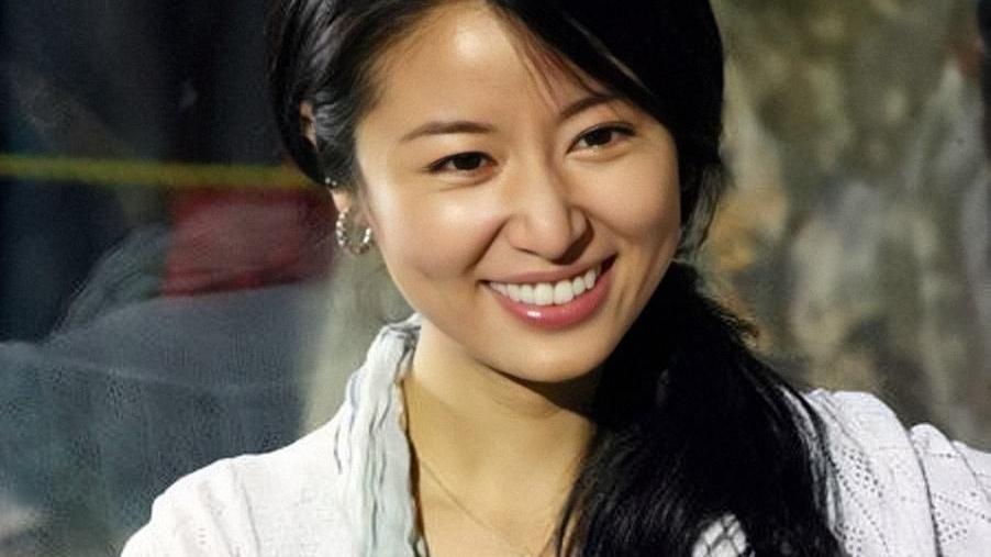 赵丽颖|林心如5岁女儿近照曝光，抱着爸爸撒娇，网友：难怪霍建华失业了