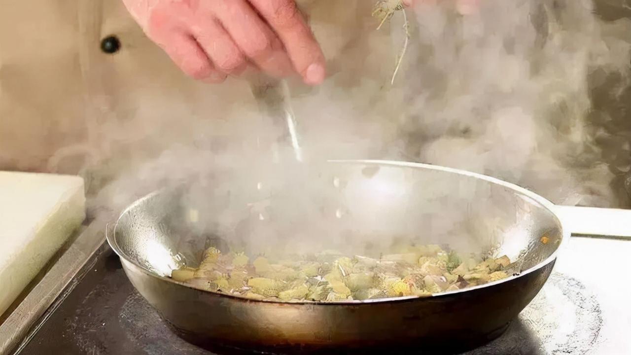 厨房装了空调的朋友，纷纷吐槽不想做饭了，这是为什么？