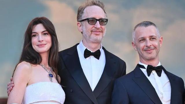 朱莉娅·罗伯茨|海瑟薇罗伯茨戛纳红毯争艳！两大美女魅力不可小觑