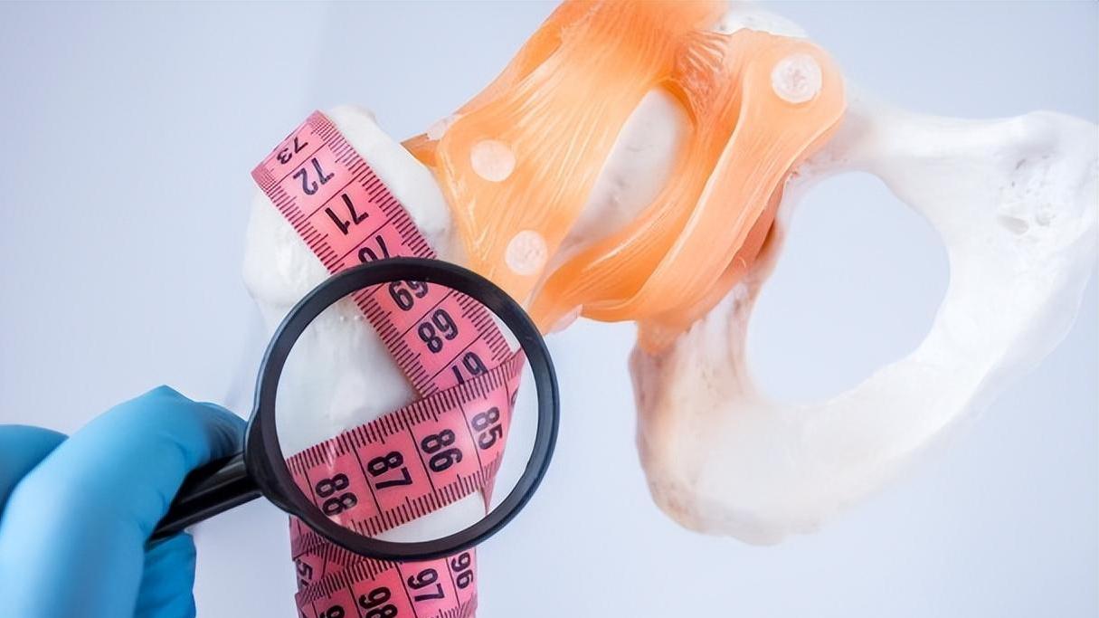 骨折|老年人摔一跤就骨折？不想骨头变脆，生活中避开这6件事