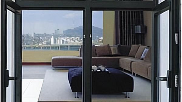 关于铝合金卫生间门有哪些好处、卫生间门有几种类型小编来分析！