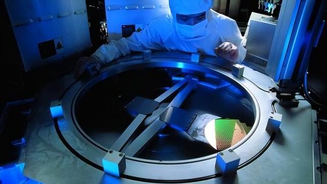 摩托罗拉|张忠谋真的说对了？关于海思半导体芯片，华为正式“摊牌”了！