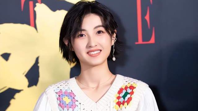 张子枫|文琪做客《向往6》后, 妹妹张子枫周末天天去上戏蹭饭, 原因超搞笑