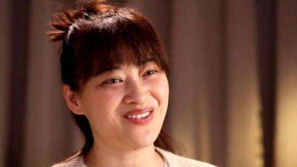 短发 瘦身成功的梅婷堪称“开挂”，这状态，感觉18岁都说多了