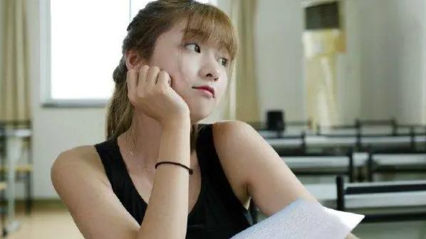 招聘|“没学历找别人养你”，HR嘲讽没学历的毕业生，引起不少网友不满