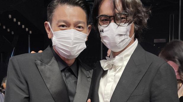 刘德华|金像催泪瞬间：刘德华含泪颁奖，4分钟致敬41人，张婉婷双眼红肿