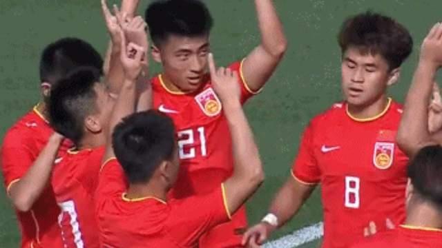 u23|媒体人：希望朱辰杰和戴伟浚别以居高临下的状态加入U23！