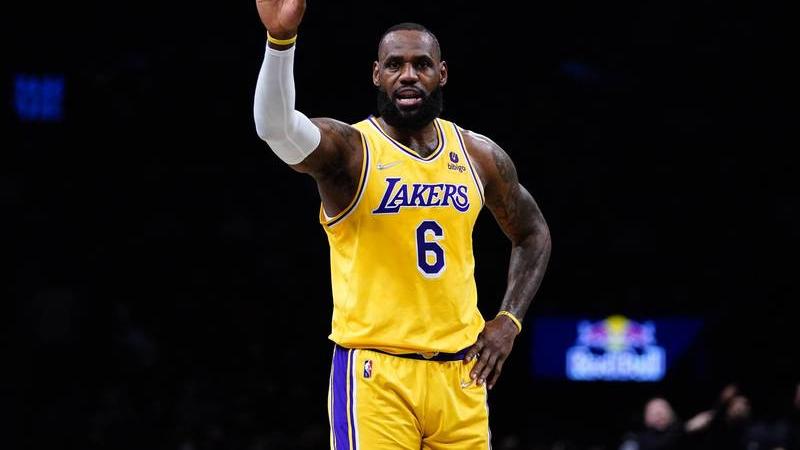 广州队|NBA - 詹皇可能今夏就走人？ 美媒曝：湖人已两度「冒犯」他