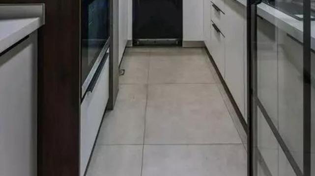 140平现代轻奢风设计，让居家氛围显得从容而又惬意情趣