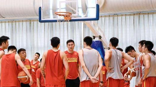 杜锋|国家队重新集结遇麻烦，辽篮多人请假仅一人报道，杜锋将重用付豪