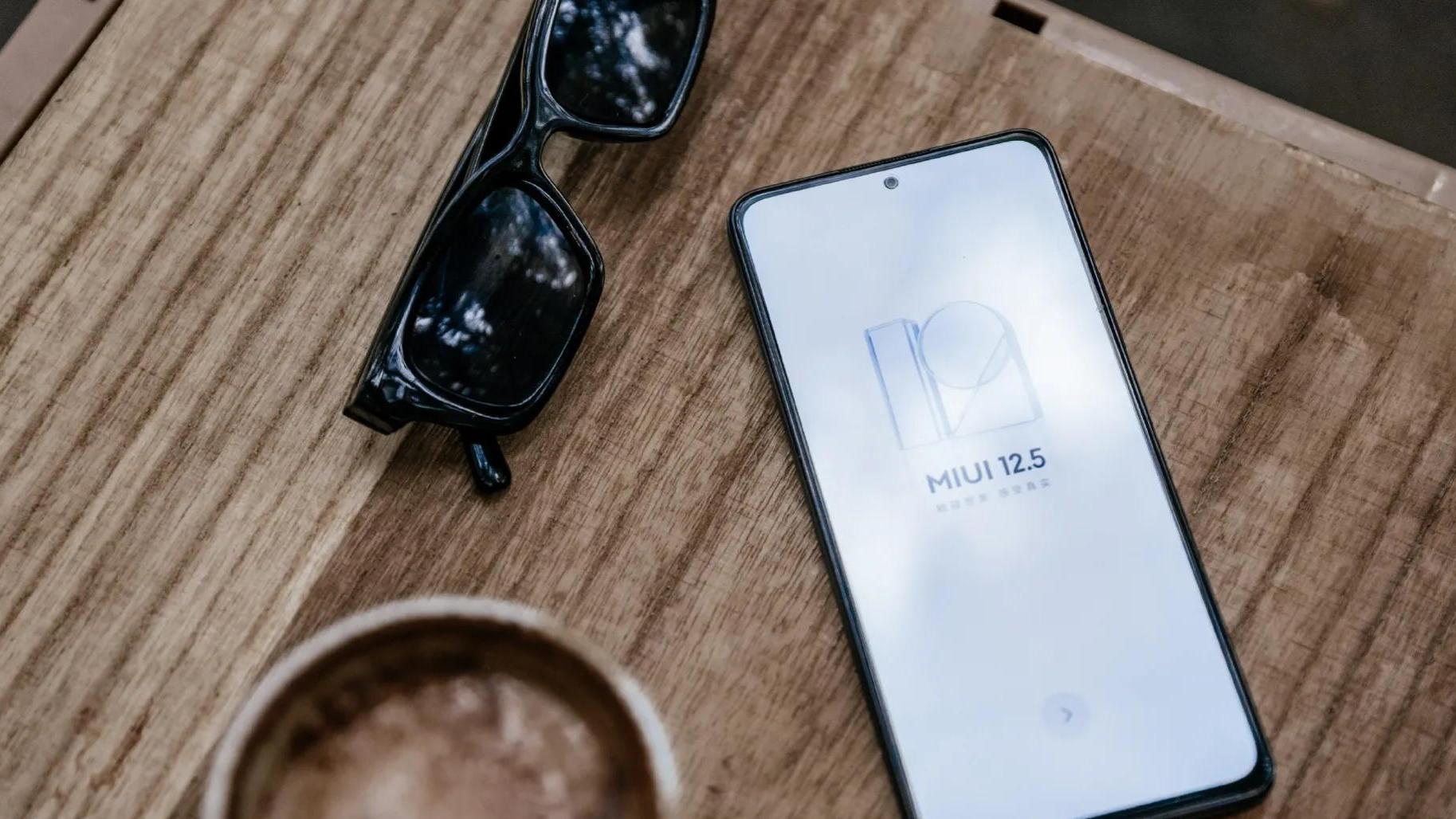 电池|手机里出现这几个暗示，请别再犹豫，一个以上就说明你该换手机了