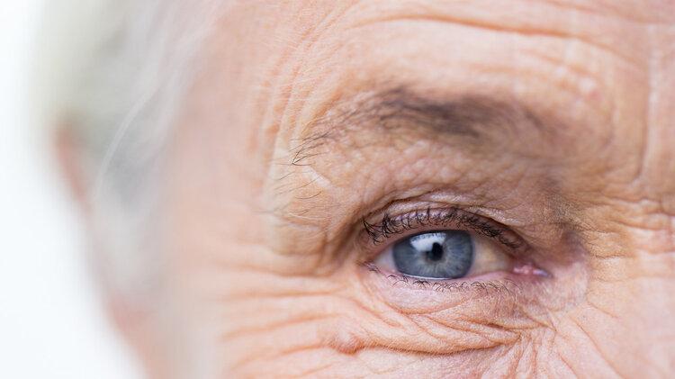 按摩|中老年男人的眉毛变长，暗示了什么？正常吗？3个原因要心里有数