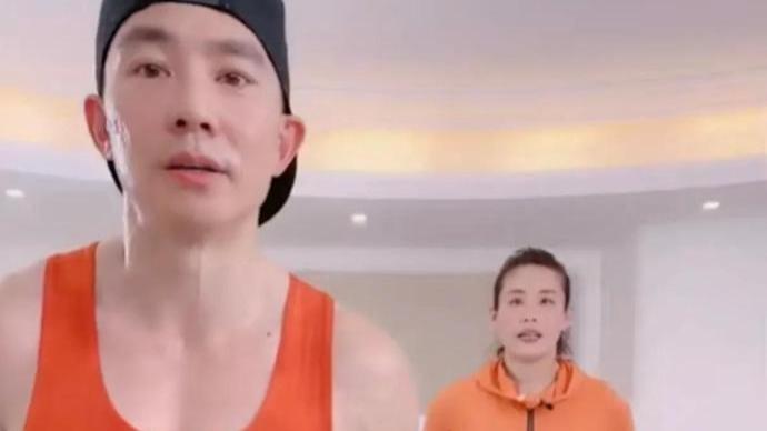 刘畊宏|太好笑，刘畊宏毽子操升级版难度太大，粉丝看傻了，直播间少了40万人