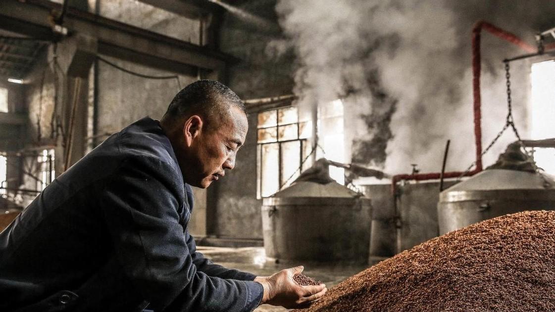 脾胃|天冷喝酒忌讳多，专家提醒：牢记白酒“3不喝”，早知早受益