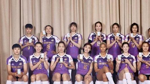 15人定妆照出炉！瓦尔加斯霸气、李盈莹优秀！天津女排仍是最强！
