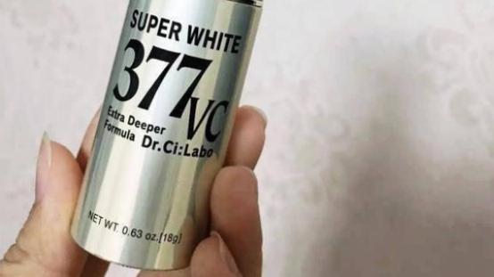 护肤品 美白淡斑的护肤品排名分享，快速击退暗黄无光让肌肤白里透红！