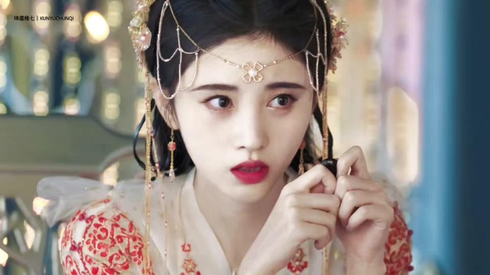 鞠婧祎|鞠婧祎绝美九宫格来袭，心存向往，寻觅生活中的每一处阳光