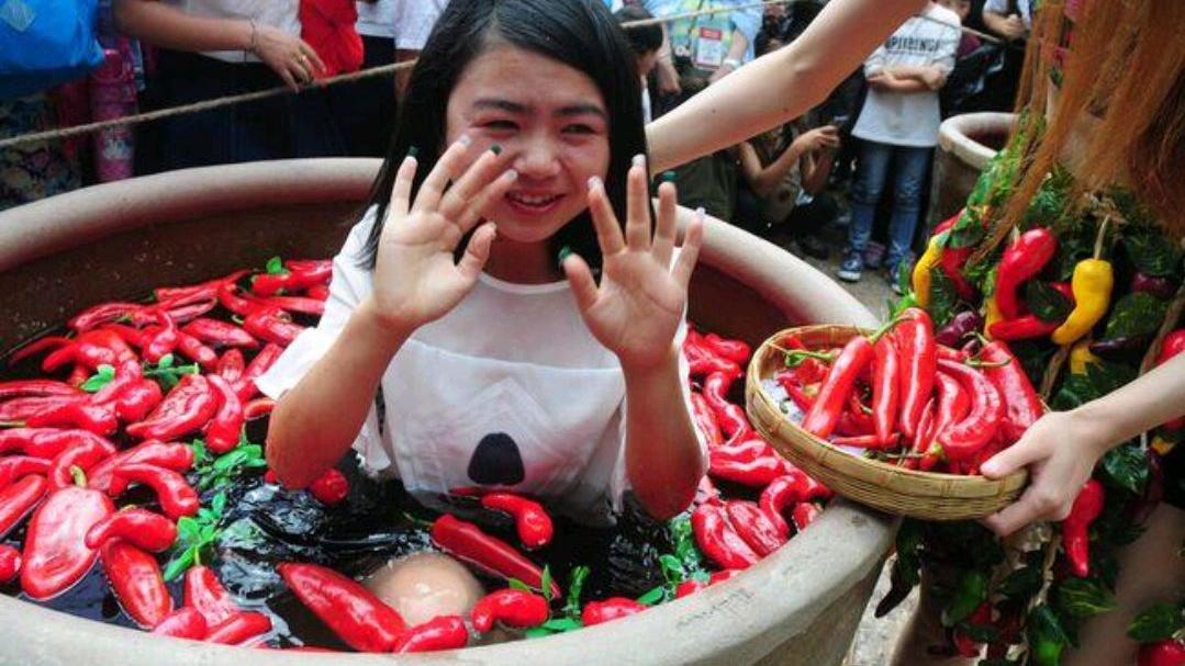 口臭|体内有了幽门螺杆菌，容易引起口臭、胃酸胃胀，坚持吃2物有帮助