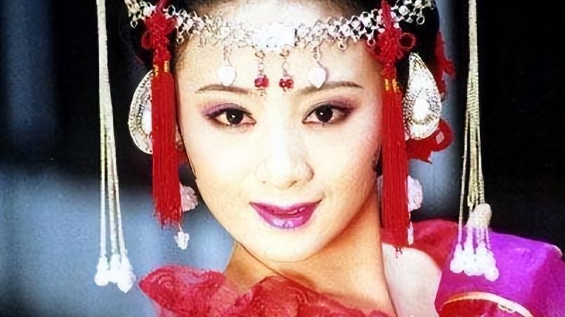 蒋勤勤|没那个长相就别硬演“美人掀盖头”！这些女星的表现让人一见倾心