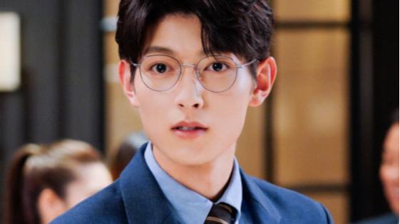 樊治欣|又一部古偶剧上线，一口气追完更新太过瘾，嘉行这位小生可能要火