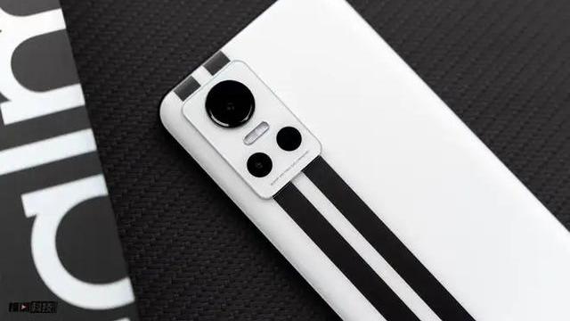 一加科技|差价100元，一加Ace和红米K50怎么选？对比四点就懂了